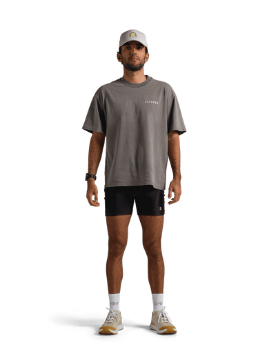 reality run logo puff tee washed grey rr 01 0005 onmodel 03