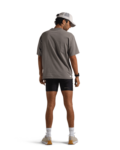 reality run logo puff tee washed grey rr 01 0005 onmodel 05