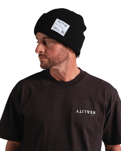 reality run sierra beanie black rr 41 0021 onmodel 04