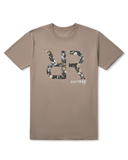 reality run torrey tee dust flatlay 01