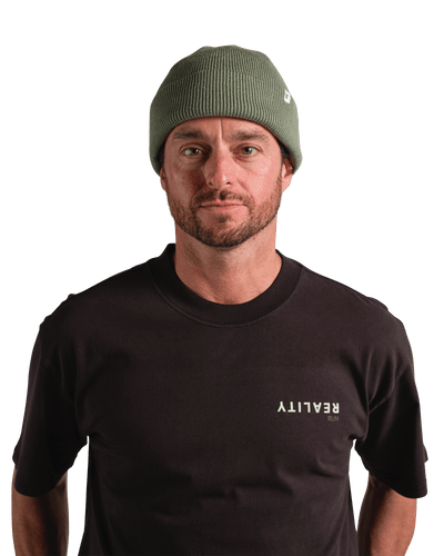 reality run waverly beanie sage rr 41 0020 onmodel 03